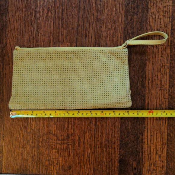 Small pistachio green clutch - Picture 2 of 5